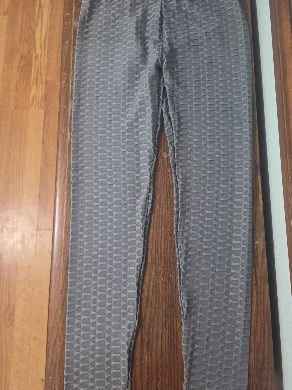 Women's Textured Gray High-Waist Leggings